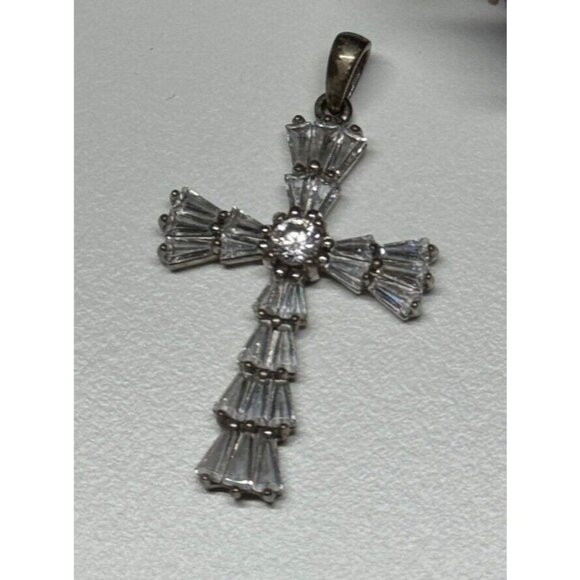 925 STERLING SILVER CZ CROSS - Picture 2 of 6